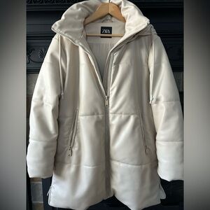 Zara Womens Off-White cream long oversized Puffer Coat.Great condition and warm!